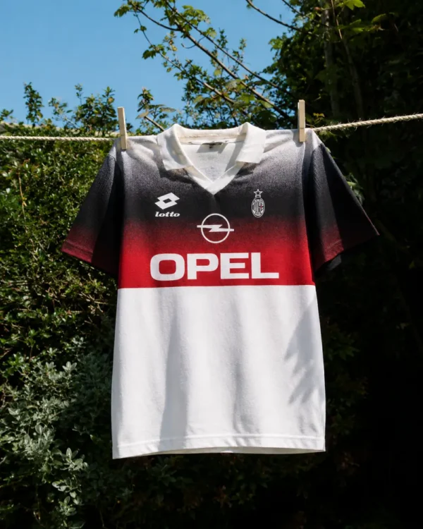Milan Uitshirt Wit